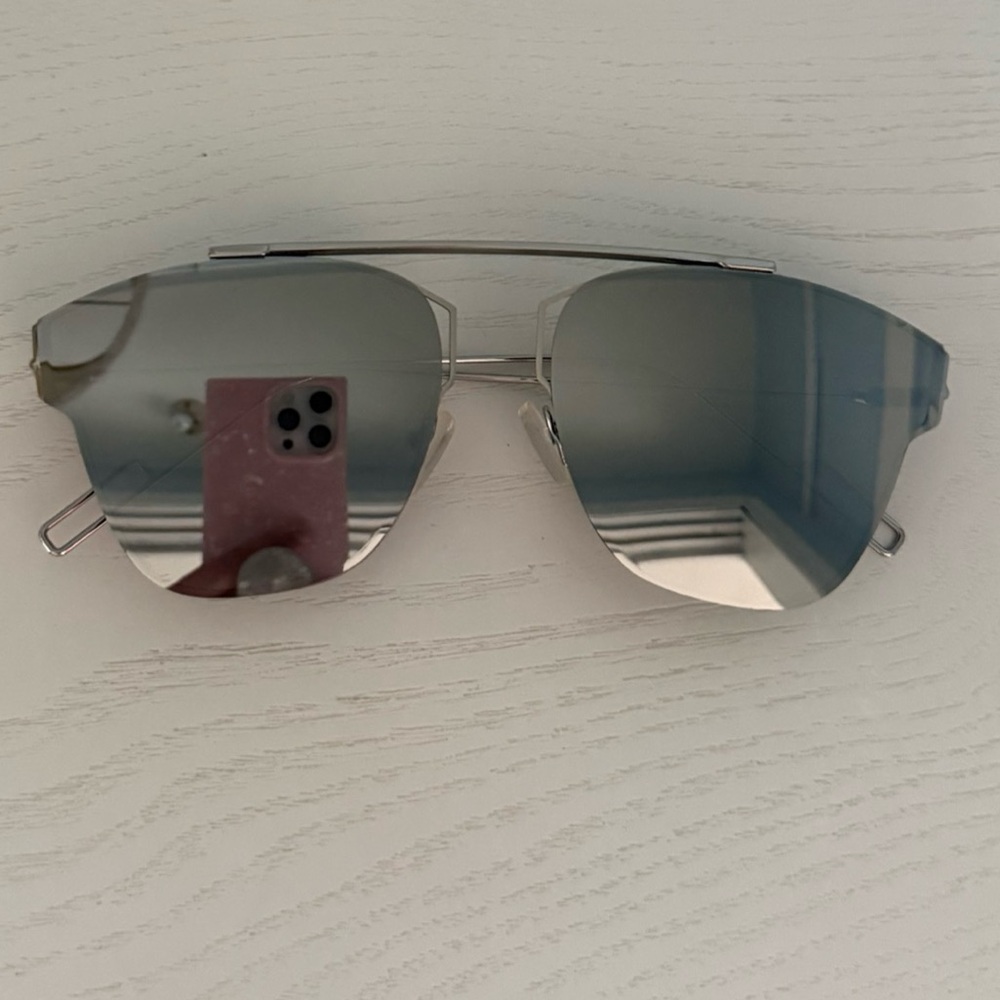 🆕 Mirrored Gray/Silver Aviator Brow Bar Frameless Sunglasses / Never worn!!